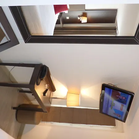 Hotel Little Regina-3